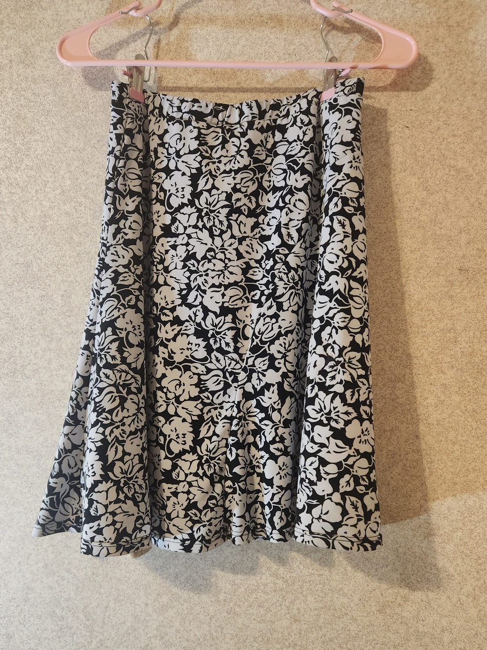 White House Black Market Black & White Floral Circle Skirt